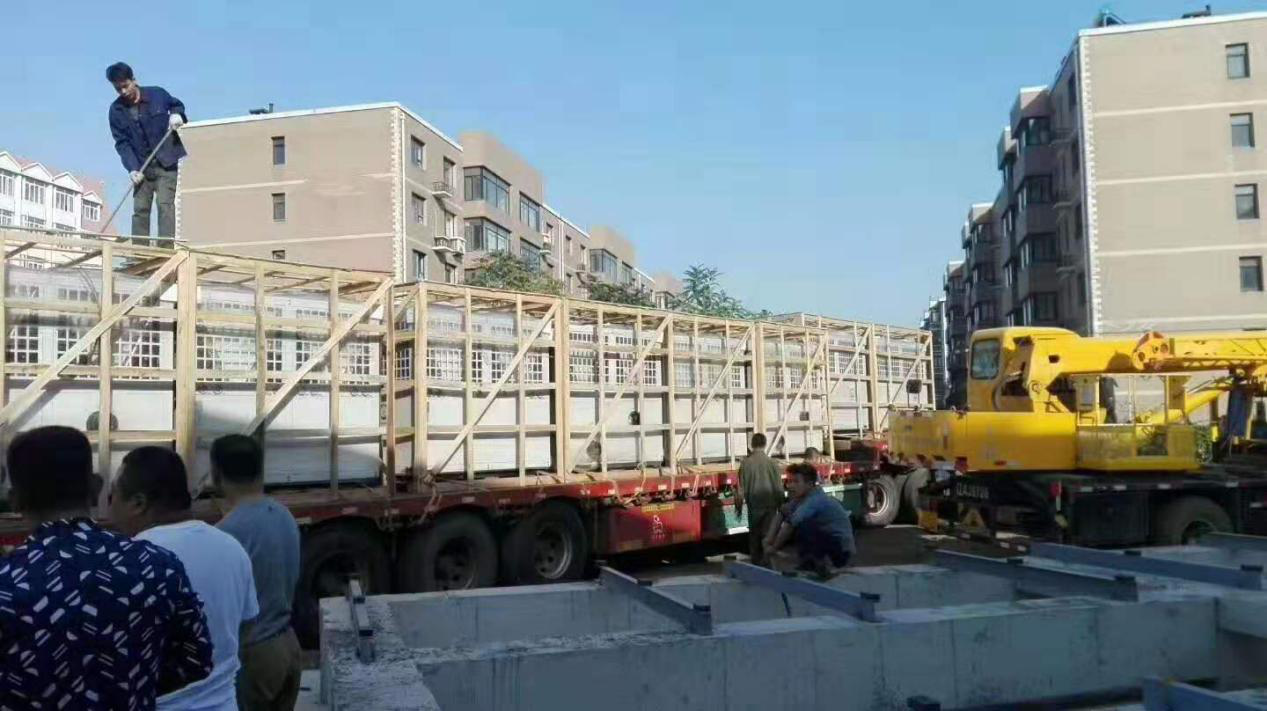 大型酒店日常熱水用什么設(shè)備？